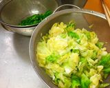 キャベツと菜の花とアサリの春満開♪パスタ作り方2写真