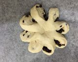 手ごね☆バター無☆チョコチップのお花パン作り方15写真