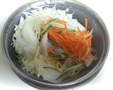 春野菜の塩揉みサラダ作り方1写真