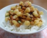 梅肉と三つ葉の納豆～時々揚げ玉～作り方3写真