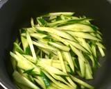 きゅうりだけ！◇きゅうりの麺つゆ炒め◇作り方2写真