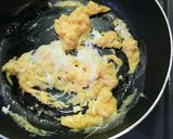 朝食に♪お弁当に♡塩昆布と卵のおにぎり☆作り方2写真