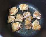 鶏肉と春キャベツのトマト煮込み♡作り方3写真