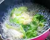 白菜と油揚げの味噌汁作り方2写真