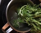 水菜と天かすのめんつゆサラダ♡作り方1写真