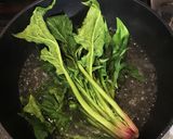 ほうれん草入り新玉ねぎの親子丼作り方1写真