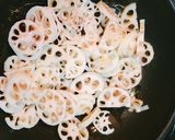 超簡単！蓮根とベーコンの醤油炒め作り方3写真