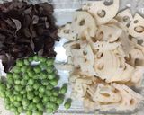 新じゃがと鶏もも肉のトマト煮作り方1写真