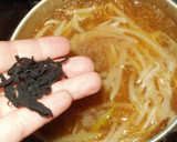 定番★もやしとわかめのお味噌汁作り方3写真