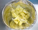 ポテチ好きに♪のり塩風味の新じゃが素揚げ作り方3写真