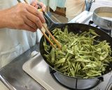 いたどりの油炒め(高知県檮原町の郷土食)作り方2写真