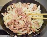 簡単♡豚肉と玉ねぎのバタポン炒め♪作り方2写真