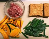 食欲そそる！南瓜と挽き肉のカレー風味炒め作り方1写真