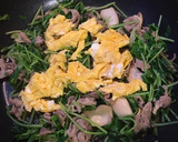 豆苗と豚肉のオイスターソースいため作り方3写真