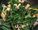 玉ねぎのおろ抜き(間引いたもの)味噌炒め作り方4写真