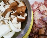 鳥モモ肉と厚揚げのトマト煮作り方1写真