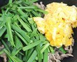 豚肉とニラの甘辛炒め・たまご入り。作り方4写真