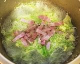 キャベツ&ベーコンのコンソメスープ♬作り方2写真