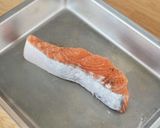 バター香る！皮サクっサーモンムニエル作り方2写真