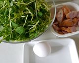 朝食！豆苗のウインナー卵ソテー作り方1写真