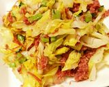 キャベツと大根の葉っぱのコンビーフ炒め作り方3写真