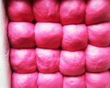 きゃ～♪可愛いピンク♪ビーツのちぎりパン作り方16写真