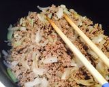 お鍋で簡単♫煮込ハンバーグ味のひき肉丼!作り方3写真