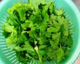 セロリの葉でペペロンチーノ作り方1写真