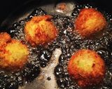 揚げたてとろ〜!アボカドチーズのコロッケ作り方6写真