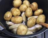 甘辛♪ 新じゃがと手羽中の煮っころがし作り方2写真