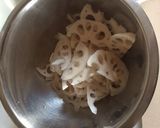 レンコンのピリ辛炒め作り方1写真