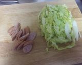 簡単おつまみ☆こげキャベツとソーセージ作り方1写真