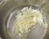 風邪の時に！しめじと豚肉の生姜スープ作り方3写真
