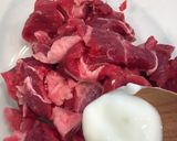 牛肩ロースの赤ワイン煮込み＜時短＞作り方1写真
