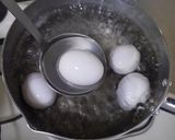 半熟卵と手羽元の甘辛煮作り方1写真