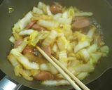 白菜とウィンナのコンソメ醤油炒め作り方3写真