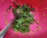 しそ梅と大葉のおにぎり　とろろ昆布かけ作り方5写真