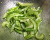 超楽々 鉄板メシ:セロリ浅漬け 茎の部分作り方5写真