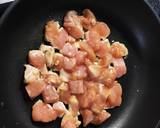 【簡単】若鶏モモと油揚げの炒め物作り方3写真