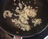 チーズがとろ〜り、煮込みハンバーグ☾作り方1写真