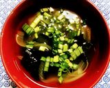 ☆５分で完成☆新玉葱とわかめの中華スープ作り方4写真