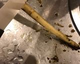 豚肉とごぼうのゴマみそ炒め！濃いめ。作り方1写真