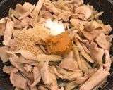 豚肉とごぼうのゴマみそ炒め！濃いめ。作り方6写真