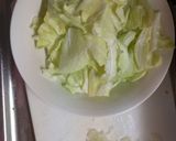キャベツと卵の中華スープ☆作り方1写真