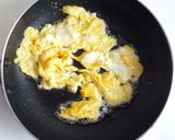ターツァイと卵のエスニック炒め作り方1写真