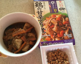 納豆と鶏の甘辛てり煮の和風ピザ作り方1写真