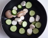 きゅうりとエリンギのバター炒め作り方2写真