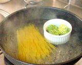 パスタの茹で時間でできる緑のパスタサラダ作り方1写真