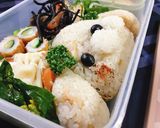 筍ご飯で垂れ耳ワンコ？弁当作り方1写真