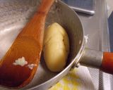 堅めのシュー皮にコーヒー味のクリーム♡作り方2写真